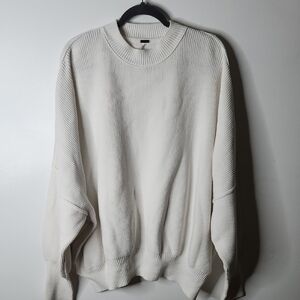FREE PEOPLE White Sweater Size Large